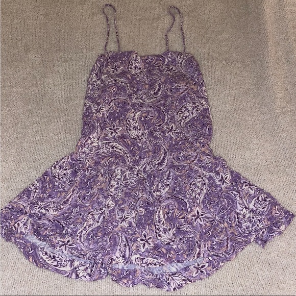 Isabelle’s cabinet purple paisley dress - Picture 3 of 4